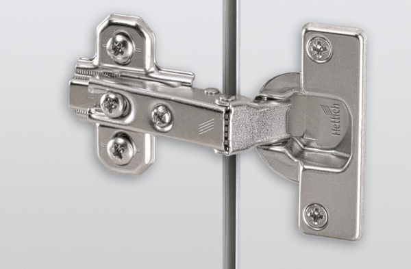 1078660 Петля SlideOn 2333 ТН42 К0 для накладных дверей, изгиб 0 открывание 95°